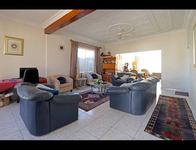 4 BEDROOM HOUSE FOR SALE IN CROSBY
